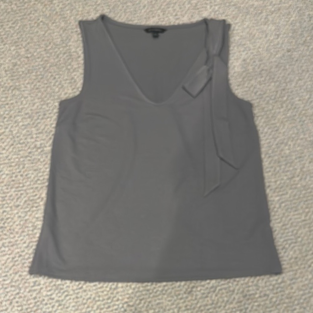 Banana republic Gray Sleeveless Top with Bow Detail